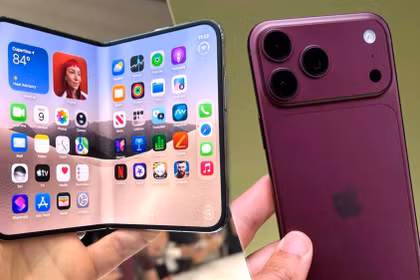 iPhone Duo giá từ 1.999 USD sử dụng Touch ID ở nút sườn thay cho Face ID. Ảnh: Future.