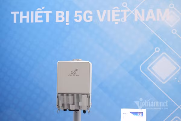 Thông qua chiến lược 