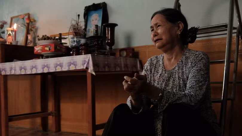Mẹ Lưu Thị Hinh 
