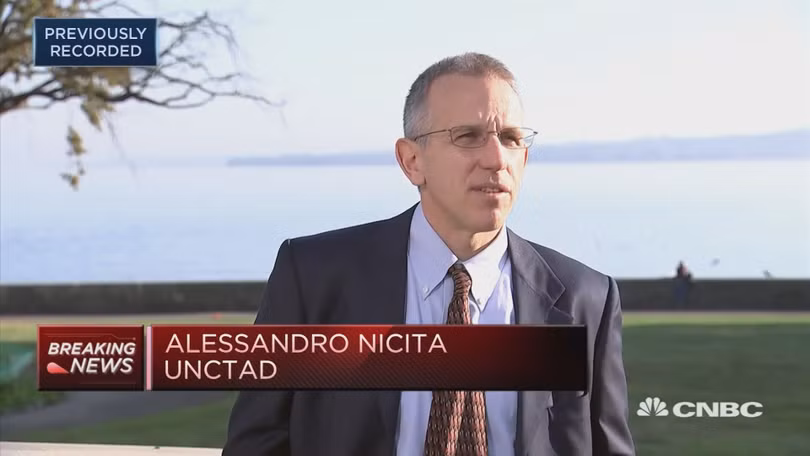 Nhà kinh tế Alessandro Nicita, tác giả của bản báo cáo về thương chiến Trung - Mỹ của UNCTAD. Nhà kinh tế Alessandro Nicita, tác giả của bản báo cáo về thương chiến Trung - Mỹ của UNCTAD.