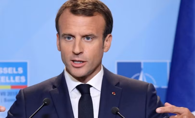 Ông Emmanuel Macron kêu gọi EU xem xét lại quan hệ và khôi phục việc đàm phán với Nga Ông Emmanuel Macron kêu gọi EU xem xét lại quan hệ và khôi phục việc đàm phán với Nga