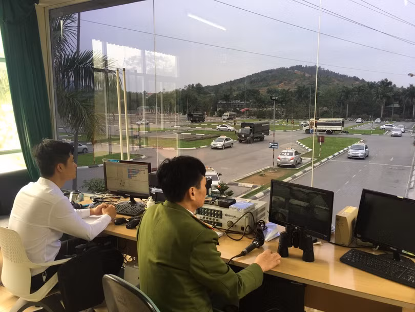 Hơn 100 xe ô tô tập lái hoạt động hết công suất tại Trung tâm Đào tạo và sát hạch lái xe trường Đại học PCCC (địa chỉ tại huyện Lương Sơn – Hòa Bình). Ảnh: Hoàng Hiệp Hơn 100 xe ô tô tập lái hoạt động hết công suất tại Trung tâm Đào tạo và sát hạch lái xe trường Đại học PCCC (địa chỉ tại huyện Lương Sơn – Hòa Bình). Ảnh: Hoàng Hiệp