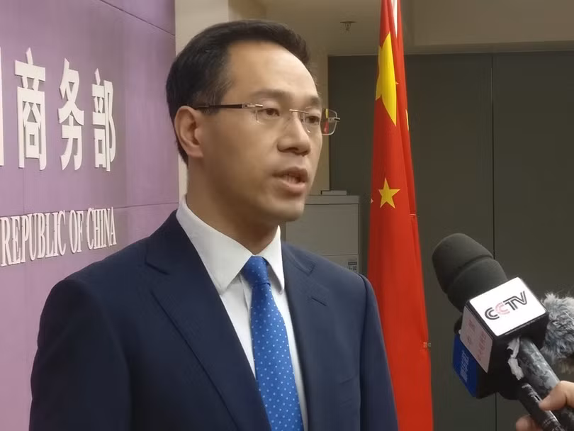 Cao Phong: Nếu hai bên Trung Quốc và Mỹ đạt được hiệp định thương mại giai đoạn đầu, họ cần hủy bỏ thuế quan ở cùng một mức, đó là điều kiện quan trọng để đạt được thỏa thuận. Cao Phong: Nếu hai bên Trung Quốc và Mỹ đạt được hiệp định thương mại giai đoạn đầu, họ cần hủy bỏ thuế quan ở cùng một mức, đó là điều kiện quan trọng để đạt được thỏa thuận.