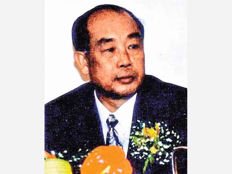 Phó Thị trưởng Bắc Kinh Vương Bảo Sâm, người tự sát chết dẫn đến việc Trần Hy Đồng bị điều tra. Phó Thị trưởng Bắc Kinh Vương Bảo Sâm, người tự sát chết dẫn đến việc Trần Hy Đồng bị điều tra.