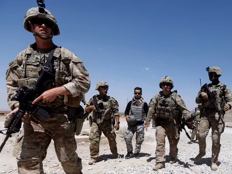 Cuộc chiến tranh Afghanistan hao người tốn của sau gần 20 năm vẫn chưa kết thúc đối với người Mỹ. Cuộc chiến tranh Afghanistan hao người tốn của sau gần 20 năm vẫn chưa kết thúc đối với người Mỹ.