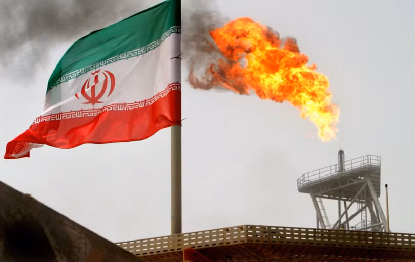 Mỹ hy vọng cấm vận xuất khẩu dầu lửa sẽ gia tăng sức ép nhằm buộc Iran chấp nhận lui bước trong vấn đề hạt nhân Mỹ hy vọng cấm vận xuất khẩu dầu lửa sẽ gia tăng sức ép nhằm buộc Iran chấp nhận lui bước trong vấn đề hạt nhân