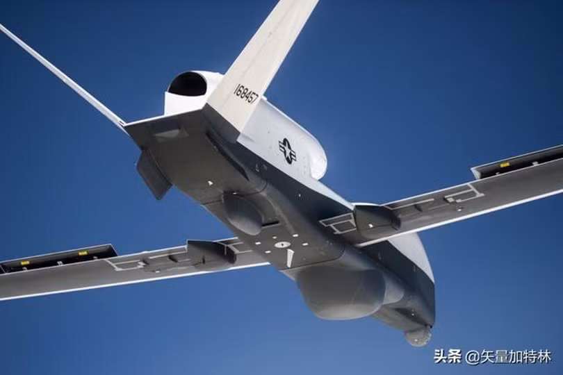 Chiếc MQ-4C “Triton” số 168457 Chiếc MQ-4C “Triton” số 168457