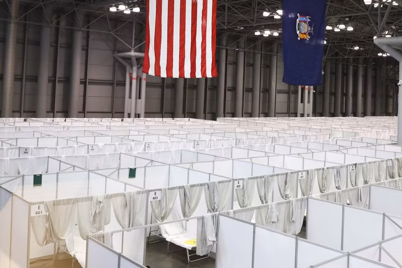 Bệnh viện tạm 1000 giường ở Manhattan (Ảnh: Tân Hoa xã).