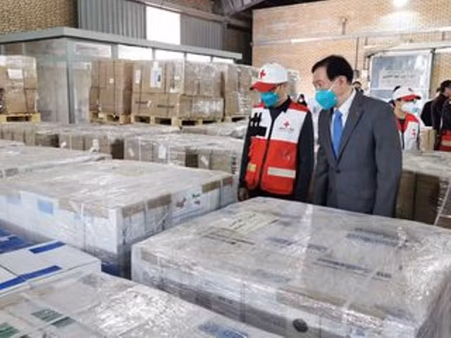 Trung Quốc đang đẩy mạnh xuất khẩu khẩu trang ra hành trăm nước trên thế giới (Ảnh: Đa Chiều).