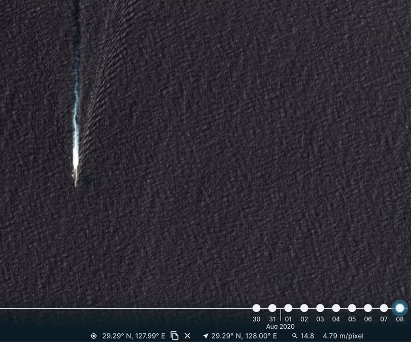 Ảnh vệ tinh chụp tàu USS Ronald Reagan ngày 8/8 (Ảnh: SCS Probing Initiative). Ảnh vệ tinh chụp tàu USS Ronald Reagan ngày 8/8 (Ảnh: SCS Probing Initiative).