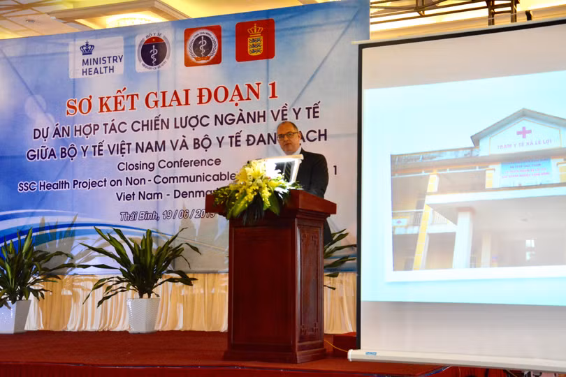 Đại sứ Đan Mạch Kim H. Christensen phát biểu tại buổi lễ Đại diện Bộ Y tế Đan Mạch phát biểu tại buổi lễ
