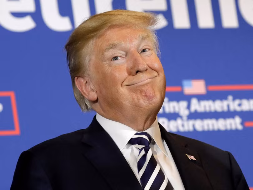 Ông Trump đã chọn ngày 18/9 - ngày "Quốc sỉ" của người Trung Quốc để đưa ra quyết định tăng thuế giai đoạn 2 gây nên sự phản cảm mạnh mẽ trong người Trung Quốc, phủ bóng mây lên cuộc đàm phán mậu dịch trong tương lai Ông Trump đã chọn ngày 18/9 - ngày "Quốc sỉ" của người Trung Quốc để đưa ra quyết định tăng thuế giai đoạn 2 gây nên sự phản cảm mạnh mẽ trong người Trung Quốc, phủ bóng mây lên cuộc đàm phán mậu dịch trong tương lai