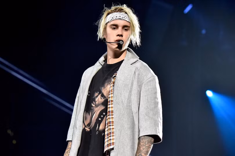Justin Bieber ở số 10 (722.000 USD) Justin Bieber ở số 10 (US $ 722.000)