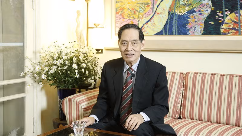 GS. Nguyễn Bá Đức - Phó Chủ tịch Hội Phòng chống Ung thư Việt Nam GS. Nguyễn Bá Đức - Phó Chủ tịch Hội Phòng chống Ung thư Việt Nam