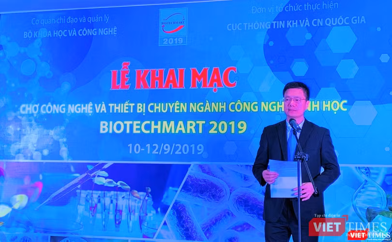 TS. Trần Đắc Hiến – Cục trưởng Cục Thông tin khoa học và Công nghệ quốc gia phát biểu khai mạc TS. Trần Đắc Hiến – Cục trưởng Cục Thông tin khoa học và Công nghệ quốc gia phát biểu khai mạc