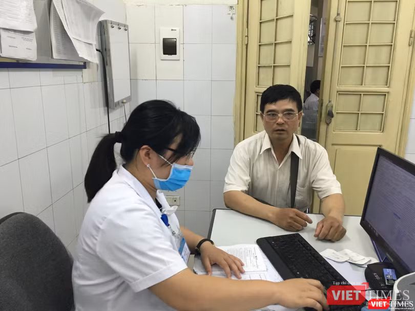 Vướng mắc trong KCB BHYT tác động xấu đến người dân khi đi KCB Vướng mắc trong KCB BHYT tác động xấu đến người dân