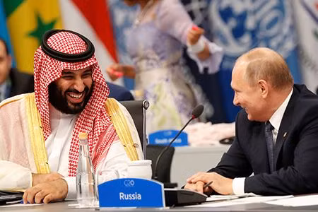 Thái tử Mohammed Bin Salman và Tổng thống Nga V.Putin trao đổi thân tình tại Thượng đỉnh G-20 tại Buenos Aires tháng 12/2018. (Ảnh Reuters). Thái tử Mohammed Bin Salman và Tổng thống Nga V.Putin trao đổi thân tình tại Thượng đỉnh G-20 tại Buenos Aires tháng 12/2018. (Ảnh Reuters).