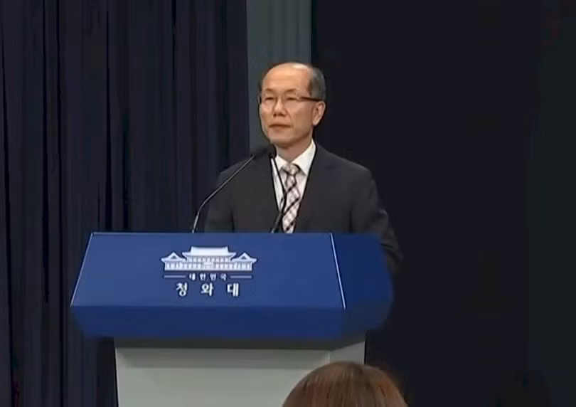 Ông Kim You Geun, phó giám đốc của Hội đồng An ninh Quốc gia (NSC)tuyên bố Hàn Quốc không tiếp tục gia hạn thêm GSOMIA nữa. Ảnh: RTI Ông Kim You Geun, phó giám đốc của Hội đồng An ninh Quốc gia (NSC)tuyên bố Hàn Quốc không tiếp tục gia hạn thêm GSOMIA nữa. Ảnh: RTI