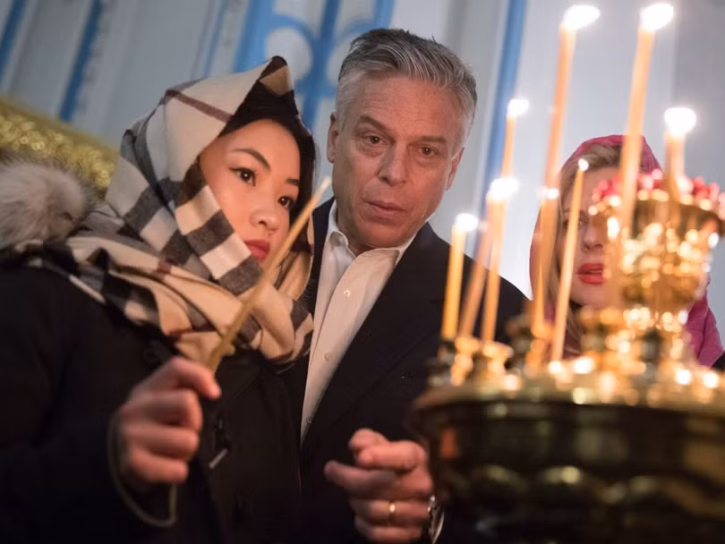 Vợ chồng ông Jon Huntsman tổ chức sinh nhật cho cô con nuôi Gracie Mei