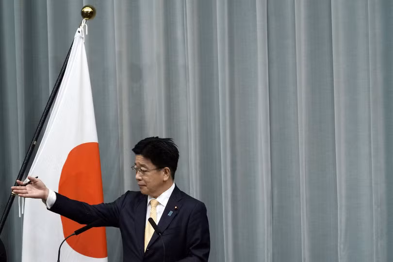 Ông Kato Katsunobu tuyên bố "quần đảo Senkaku là lãnh thổ Nhật Bản từ xưa, hiện Nhật Bản đang thực hiện quyền kiểm soát có hiệu quả" (Ảnh: AP) Ông Kato Katsunobu tuyên bố "quần đảo Senkaku là lãnh thổ Nhật Bản từ xưa, hiện Nhật Bản đang thực hiện quyền kiểm soát có hiệu quả" (Ảnh: AP)