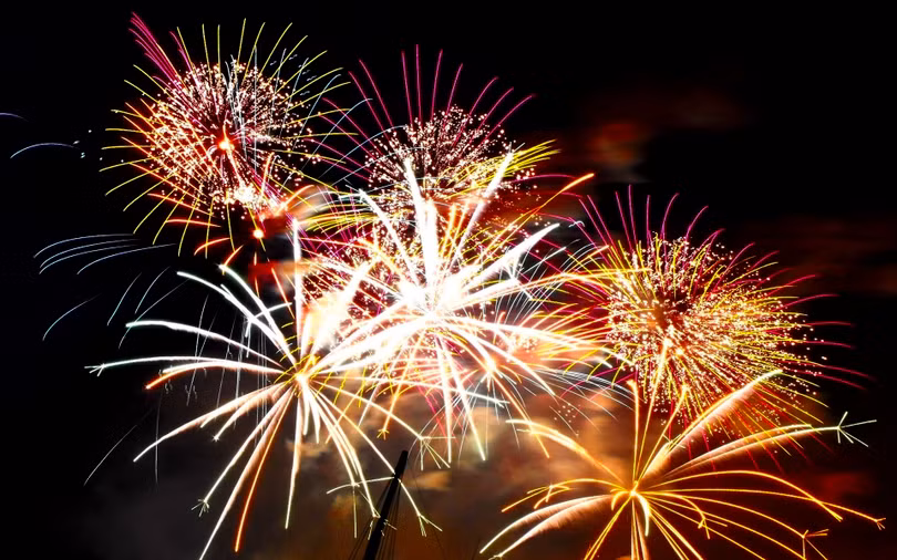 Bật mí 9 bí mật về tháng 12 ảnh 8 Kết quả hình ảnh cho New Years Evening