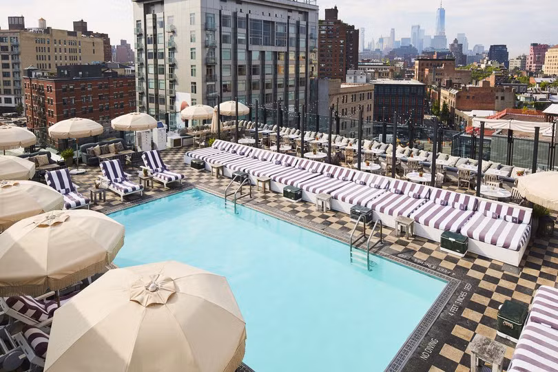 Soho House ở London, nơi sức mạnh của đồng tiền có thể làm cho bạn sợ hãi và choáng ngợp. Nếu không phải là một tỷ phú, tốt nhất không nên bước chân vào nếu bạn không muốn trở thành nạn nhân của nó. Ảnh: CNA