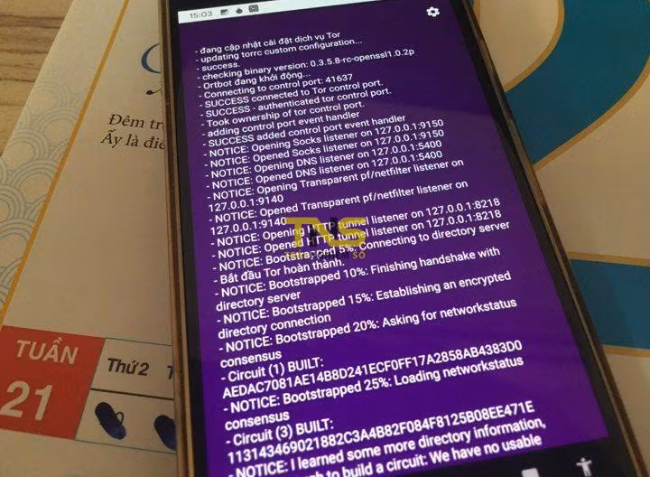Bạn cần lưu ý là Tor Browser được xây dựng dựa trên nhân Firefox nên cũng không quá khó sử dụng. Lưu ý là Tor Browser không có trên iOS. Thay vào đó, những nhà phát triển Tor khuyến nghị người dùng iOS sử dụng ứng dụng Onion, với tính năng tương tự như trình duyệt của mình.
