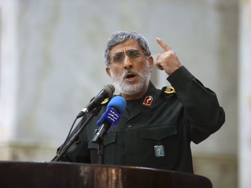 Tướng Esmail Ghani, người được Giáo chủ Ayatollah Khomeini bổ nhiệm thay thế tướng Qasem Soleimani chỉ huy Lữ đoàn Quds đã tuyên bố: mọi người sẽ thấy thi thể người Mỹ rải khắp Trung Đông... (Ảnh: AP) Tướng Esmail Ghani, người được Giáo chủ Ayatollah Khomeini bổ nhiệm thay thế tướng Qasem Soleimani chỉ huy Lữ đoàn Quds đã tuyên bố: mọi người sẽ thấy thi thể người Mỹ rải khắp Trung Đông... (Ảnh: AP)