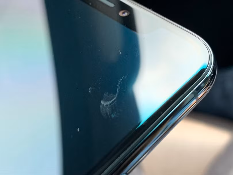 Theo một số phàn nàn từ phía người dùng, iPhone 11 rất dễ bị trầy xước. Ảnh: Gizchina Ảnh: Gizchina