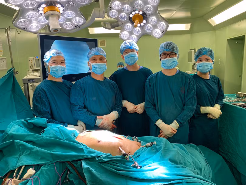 Trước lúc phẫu thuật cho người bệnh