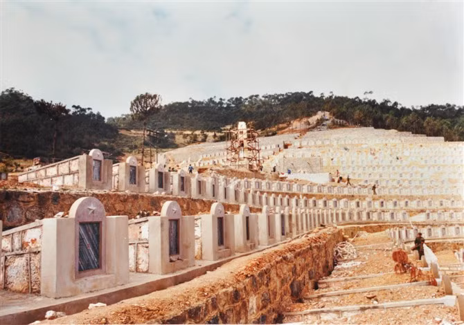 Một nghĩa địa chôn thi thế lính Trung Quốc bị chết trong Chiến tranh Tháng 2.1979. Ảnh tư liệu Trung Quốc. Một nghĩa địa chôn thi thế lính Trung Quốc bị chết trong Chiến tranh Tháng 2.1979. Ảnh tư liệu Trung Quốc.