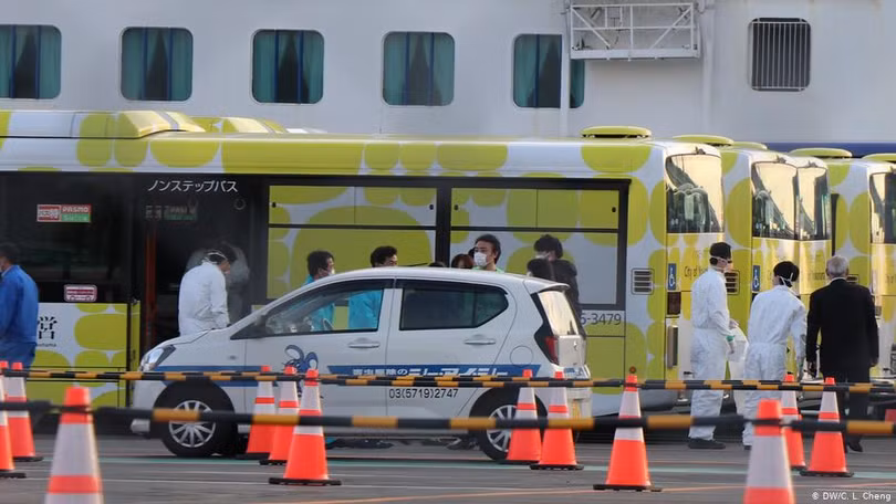 Nhiều hành khách sau khi rời khỏi tàu Diamond Princess đã phát bệnh sau khi trở về nước (Ảnh: Getty). Nhiều hành khách sau khi rời khỏi tàu Diamond Princess đã phát bệnh sau khi trở về nước (Ảnh: Getty).