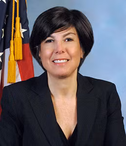 Nancy McNamara, Trợ lý Tổng giám đốc FBI: FBI sẽ tiếp tục trừng trị, bảo vệ nước Mỹ khỏi những nguy hại do những kẻ âm mưu phản bội quốc gia như Lý Xuân Thành gây ra Nancy McNamara, Trợ lý Tổng giám đốc FBI: FBI sẽ tiếp tục trừng trị, bảo vệ nước Mỹ khỏi những nguy hại do những kẻ âm mưu phản bội quốc gia như Lý Xuân Thành gây ra