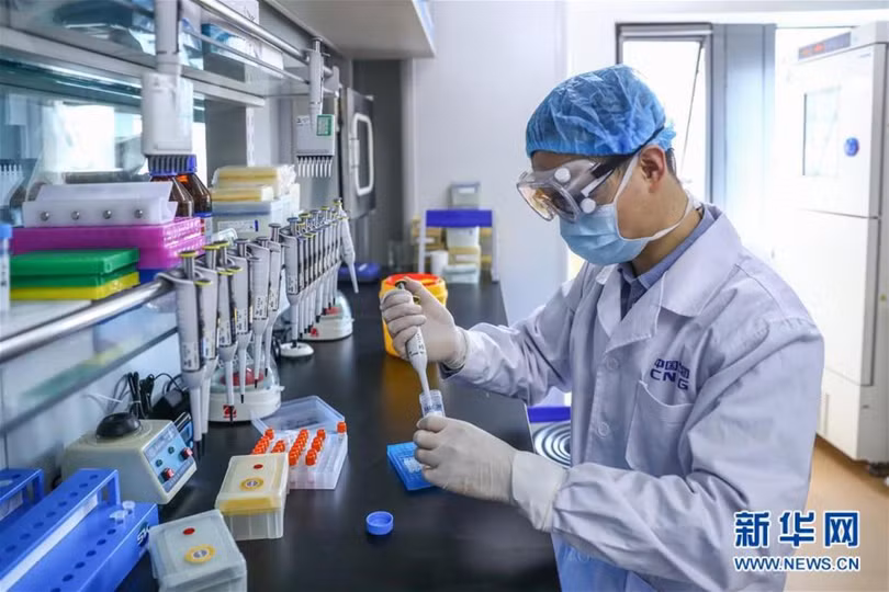 Trung Quốc tuyên bố đã đạt được thành quả khả quan trong việc nghiên cứu phát triển vaccine chống virus Corona mới (Ảnh: Tân Hoa xã) Trung Quốc tuyên bố đã đạt được thành quả khả quan trong việc nghiên cứu phát triển vaccine chống virus Corona mới (Ảnh: Tân Hoa xã)