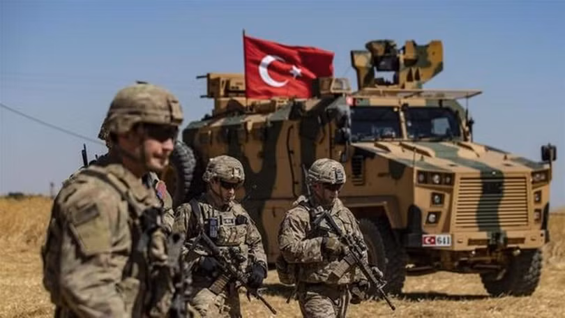 Quân đội Thổ Nhĩ Kỳ tiến sâu vào đất Syria tới 30km Quân đội Thổ Nhĩ Kỳ tiến sâu vào đất Syria tới 30km