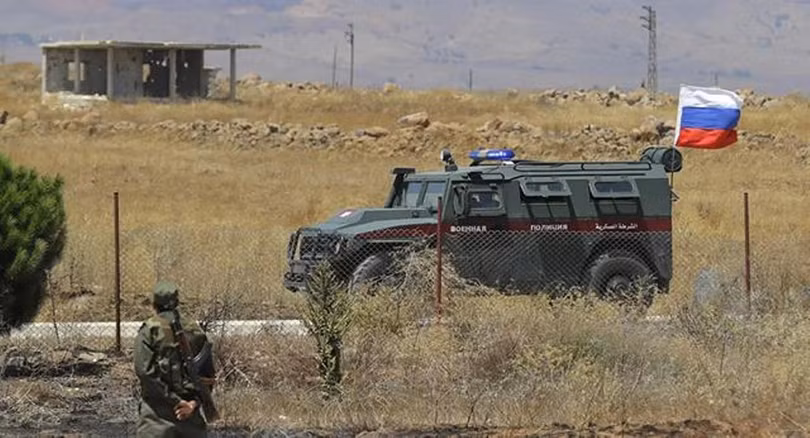 Quân đội Nga tuần tra trên hành lang phân cách giữa quân đội Thổ Nhĩ Kỳ và liên quân chính phủ Syria với người Kurd