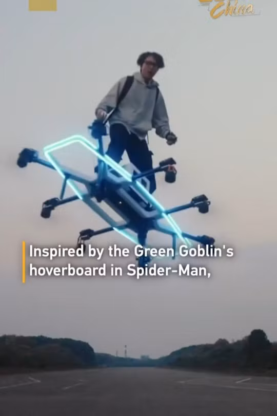Gen Z chế tạo ván bay như trong phim Spider-Man