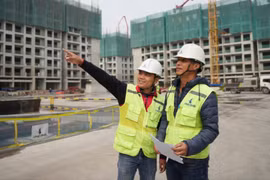 Thấy gì từ chuyện VinCons tuyển nhân công xây dựng với mức lương 47 triệu đồng/tháng?