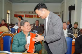 VietTimes gieo điều thiện, trao yêu thương