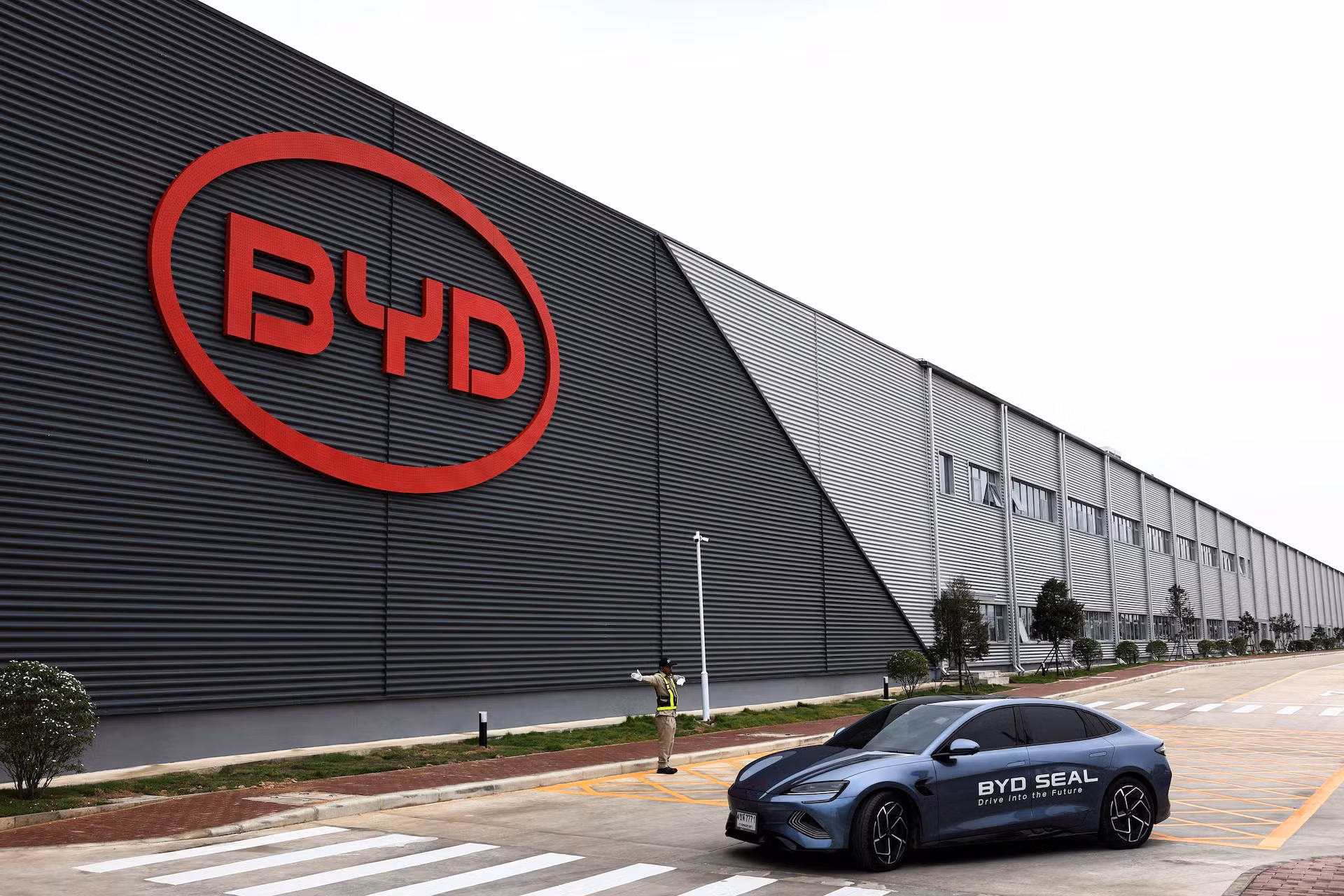 nha-may-byd-thai-lan.jpg