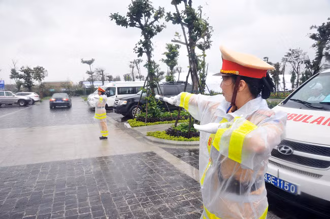 Lực lượng CSGT quyết tâm đảm bảo an toàn tuyệt đối cho Tuần lễ cấp cao APEC 2017 ảnh 5