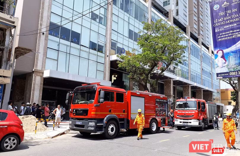 Đà Nẵng: Cháy ở chung cư Fhome, hàng trăm người hốt hoảng tháo chạy ảnh 2