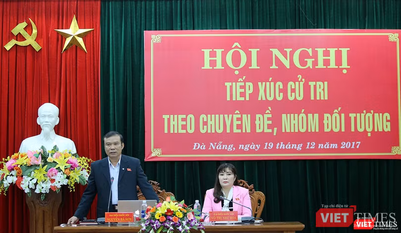 Ông Nguyễn Bá Sơn phát biểu tiếp thu ý kiến của cử tri