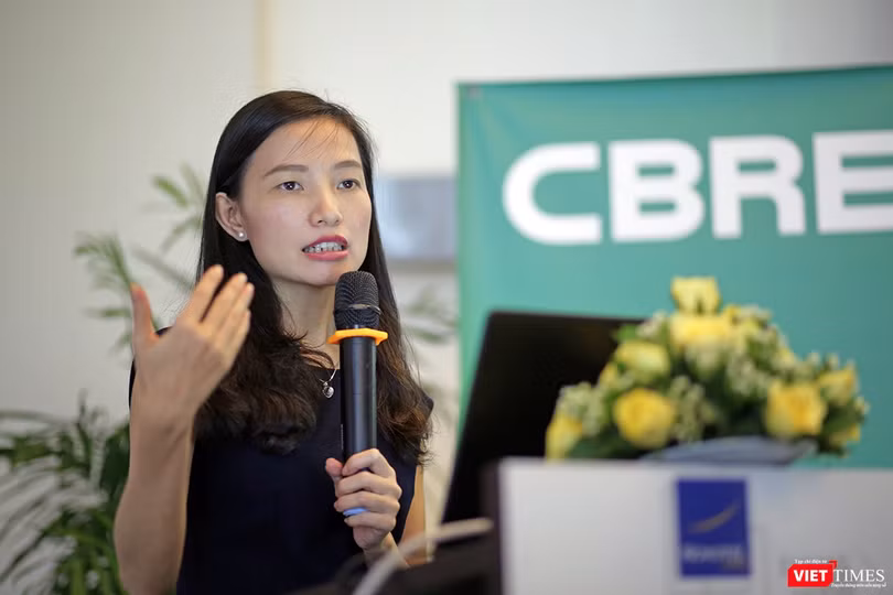 Bà Dương Thùy Dung, Giám đốc Cấp cao, Trưởng phòng Định giá-Nghiên cứu thị trường và Tư vấn phát triển của CBRE Việt Nam
