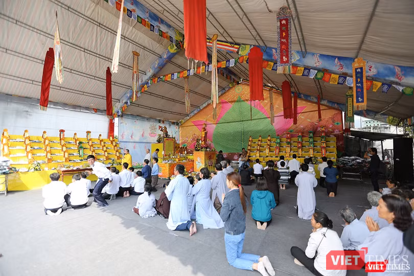 Tưởng niệm các liệt sỹ Gạc Ma: Mẹ lại khóc bên bài vị con ảnh 13