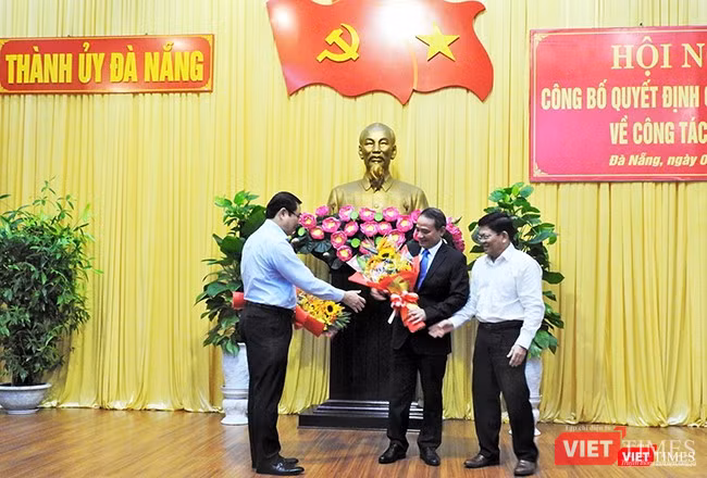 Bí thư Thành ủy Đà Nẵng Trương Quang Nghĩa tại buổi công bố quyết định