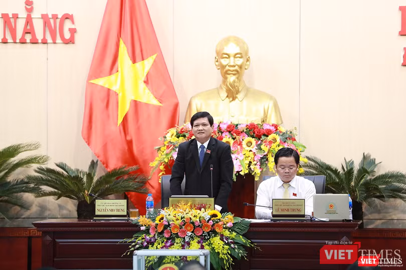 Ông Nguyễn Nho Trung chính thức điều hành Kỳ họp thứ 7 với tư cách Chủ tịch HĐND TP Đà Nẵng