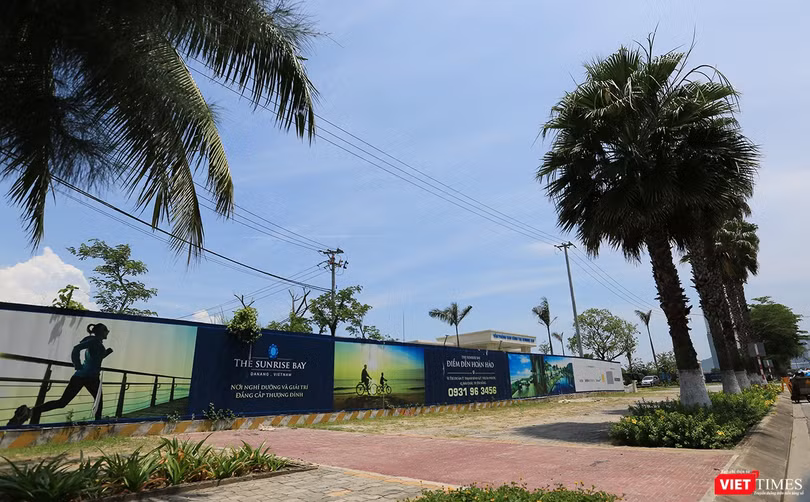 Dự án The Sunrise Bay từng làm nóng thị trường BĐS Đà Nẵng khi được khởi động xây dựng trở lại sau nhiều năm yên ắng.