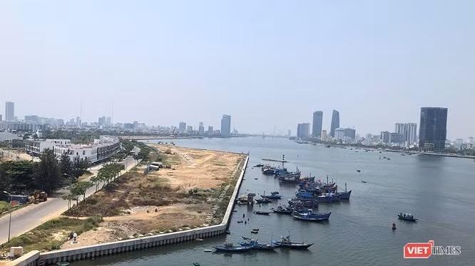 Ngày 17/7, Đoàn công tác của Thanh tra Chính phủ đã có buổi làm việc với an Thường vụ Thành ủy Đà Nẵng về việc giải quyết tháo gỡ các vấn đề vướng mắc trong quá trình thực hiện kết luận 2852 của Thanh tra Chính phủ.