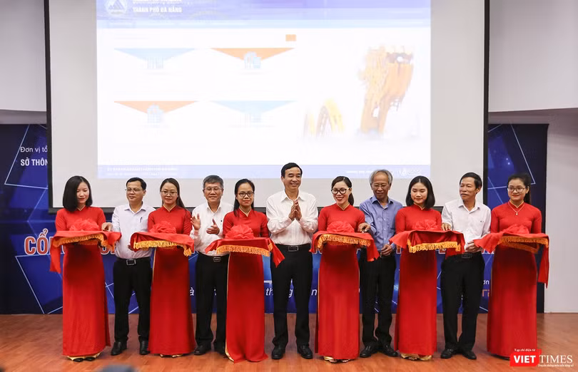 Sáng ngày 2/10, UBND TP Đà Nẵng chính thức đưa cổng dịch vụ công trực tuyến độc lập của địa phương vào hoạt động